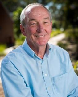 Dr Peter Selle wins the Australian Poultry Award - Image 1