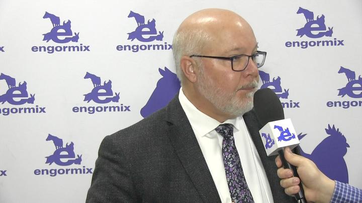 DDGS in swine nutrition - Jerry Shurson