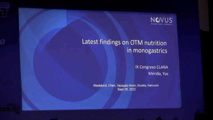 Organic trace mineral nutrition in monogastrics