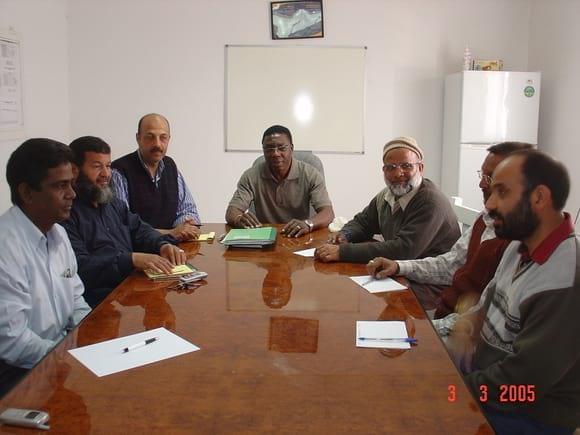BROILER SITE MANAGER CHAIRING PRODUCTION MEETING