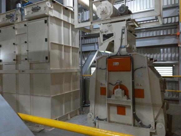 Hammer mill's aspiration filter